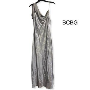 BCBGMAXAZRIA Large Asymmetric Shimmer Feminine Evening Dress